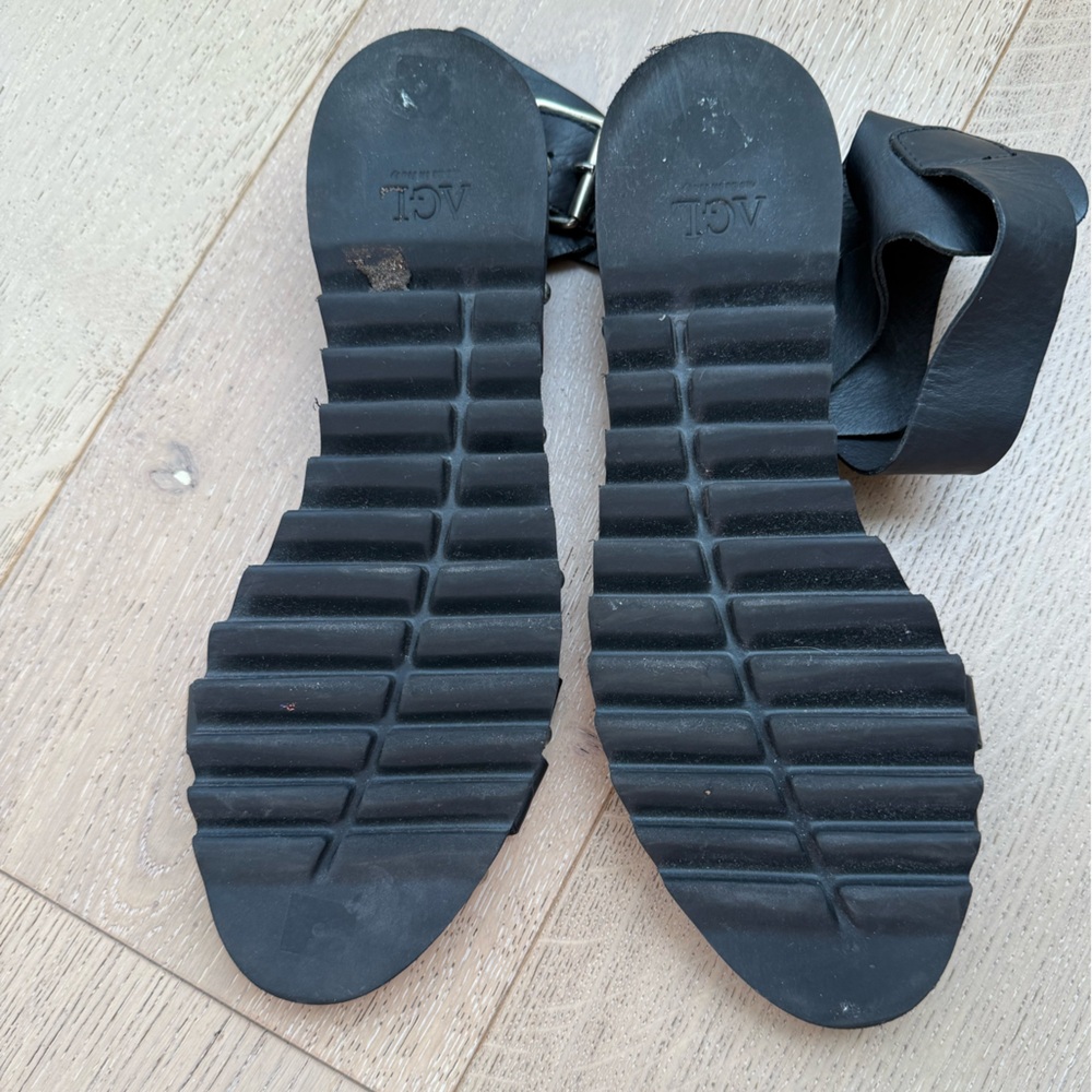 AGL Attilio Giusti Leombruni Black Sandals - Picture 8 of 8